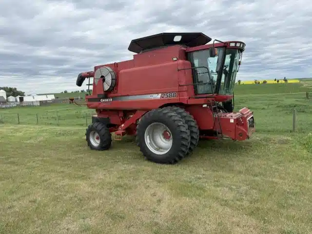 Gallery image 1 for 2008 Case IH 2588 Combine