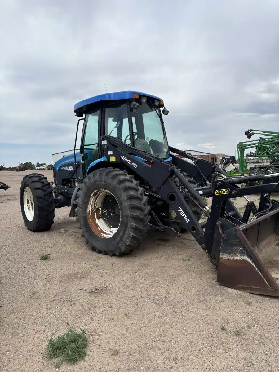 Gallery image 1 for 1998 New Holland TV140 Tractor