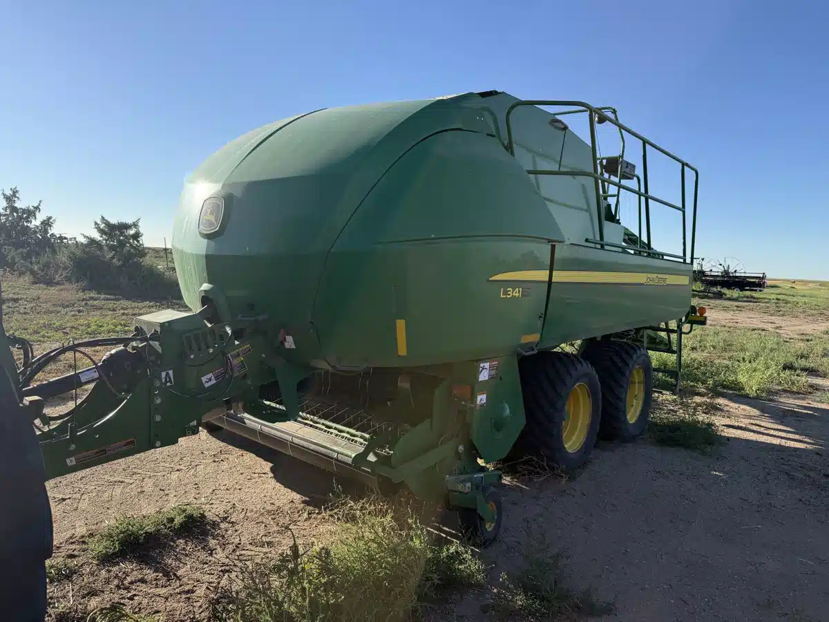 Gallery image 1 for 2019 John Deere L341 Square Baler - Large