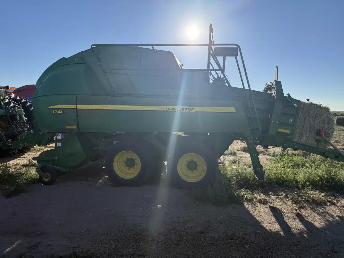 Gallery image 2 for 2019 John Deere L341 Square Baler - Large