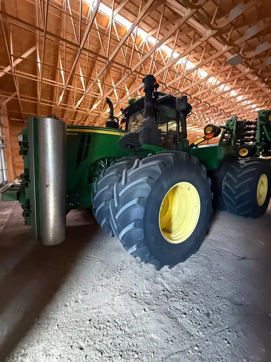 Gallery image 2 for 2015 John Deere 9570R Tractor