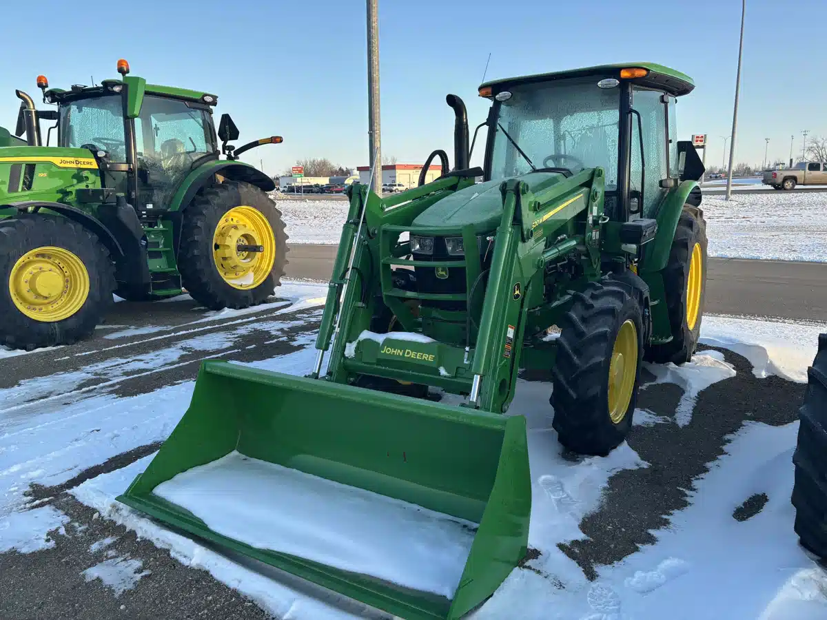 Gallery image 1 for Used 2024 John Deere B5100E Tractor