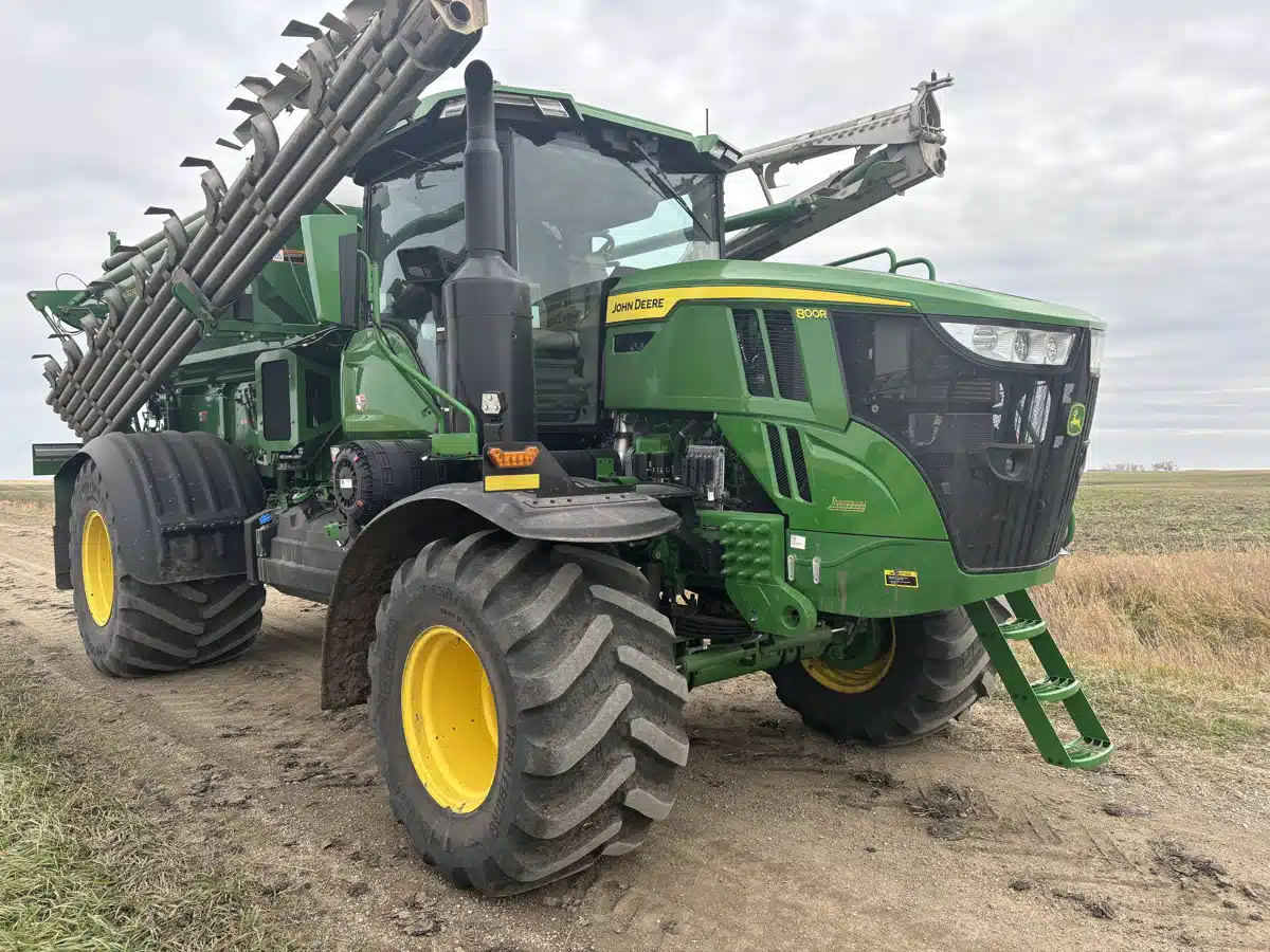 Gallery image 1 for Used 2024 John Deere 800R Anhydrous Applicator