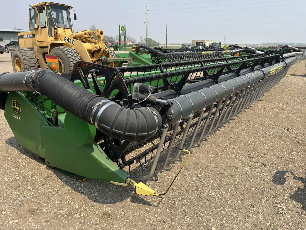 Gallery image 1 for Used 2009 John Deere 635F Header - Flex
