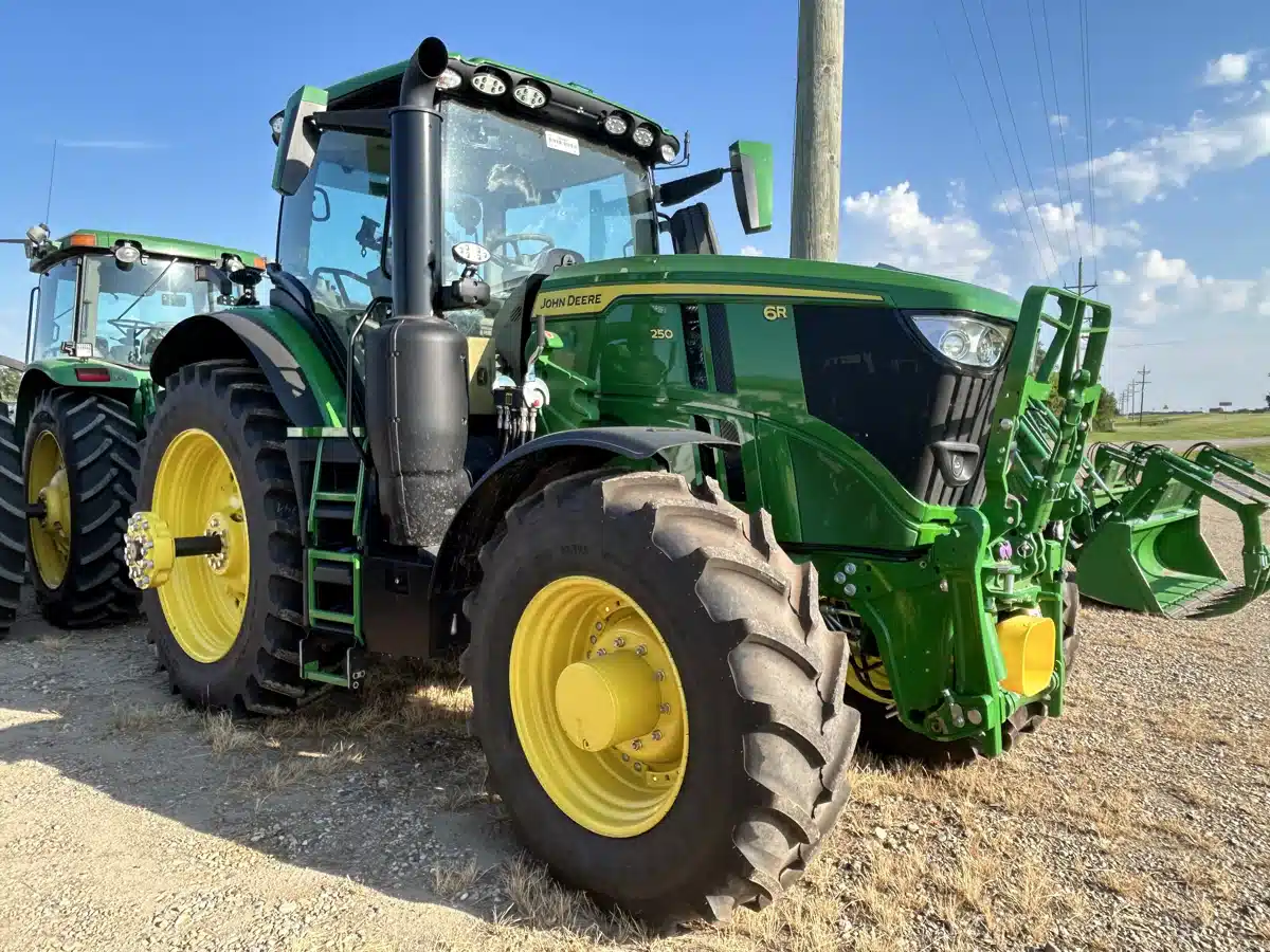 Gallery image 2 for Used 2024 John Deere 6R 250 Tractor