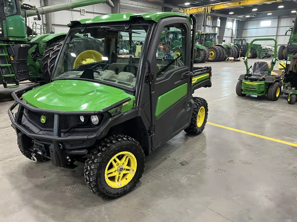 Gallery image 2 for Used 2021 John Deere XUV 835R Utility Vehicle