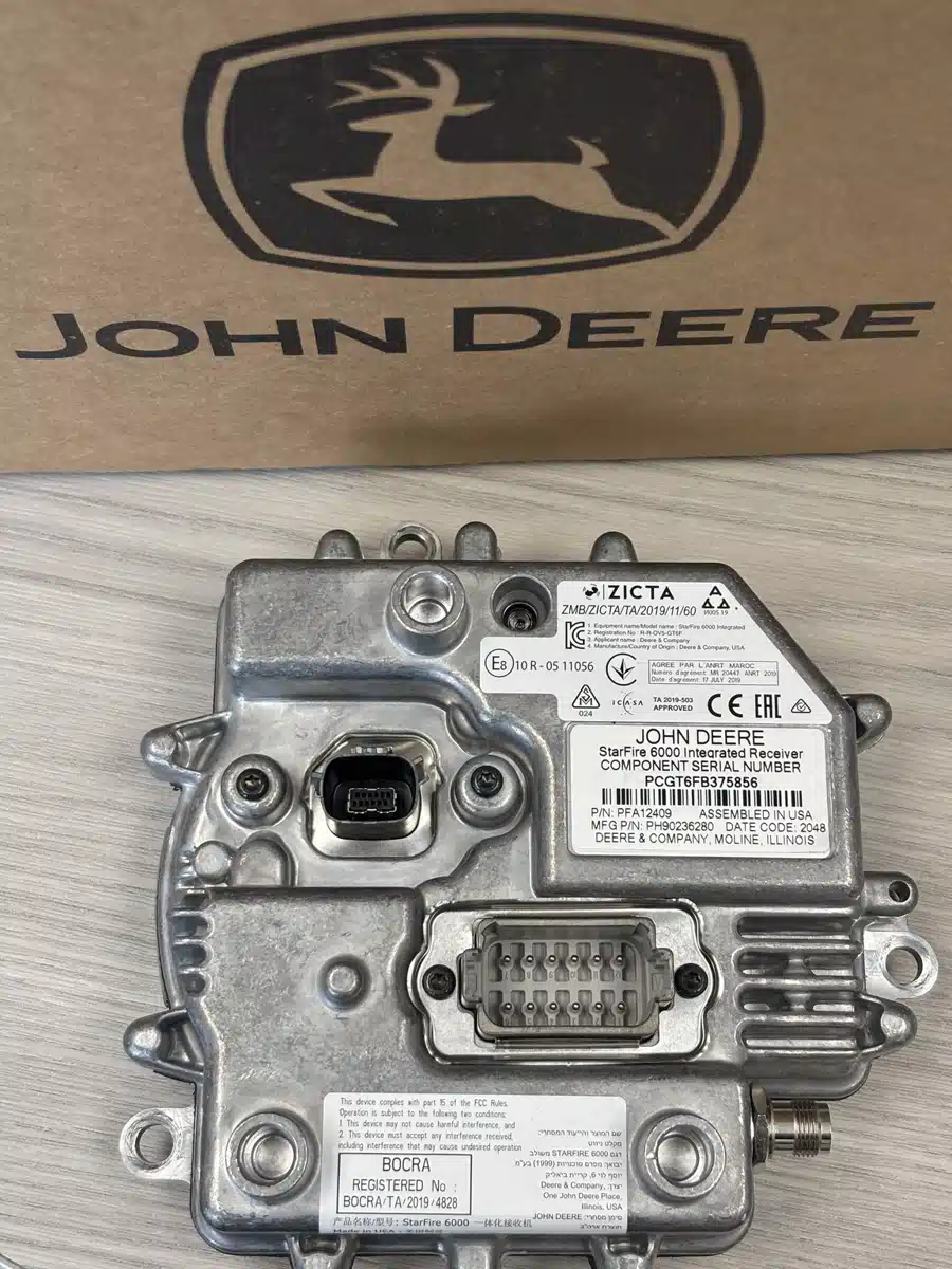 Gallery image 1 for 2021 John Deere StarFire 6000 Integrated Receiver Guidance System
