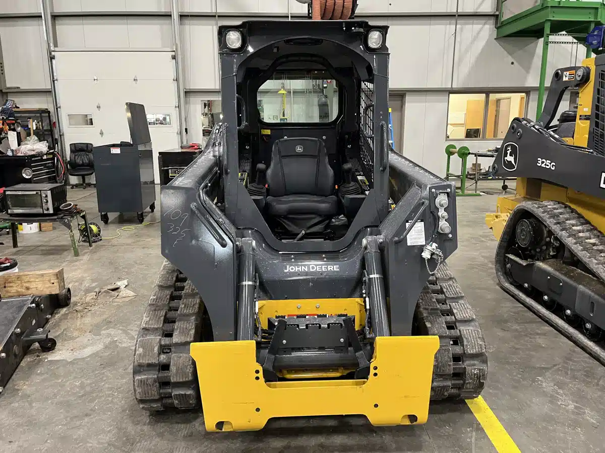 Gallery image 2 for Used 2024 John Deere 325G Track Loader