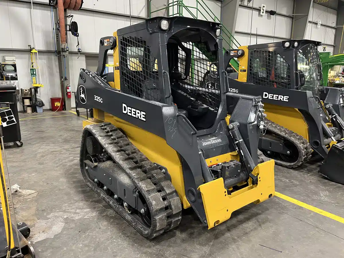 Gallery image 1 for Used 2024 John Deere 325G Track Loader