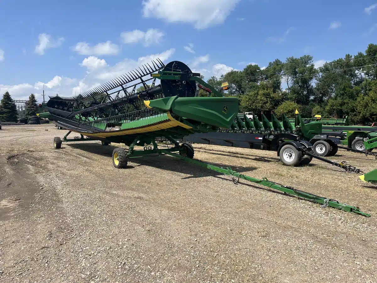 Gallery image 2 for Used 2022 John Deere HD45F Header Combine
