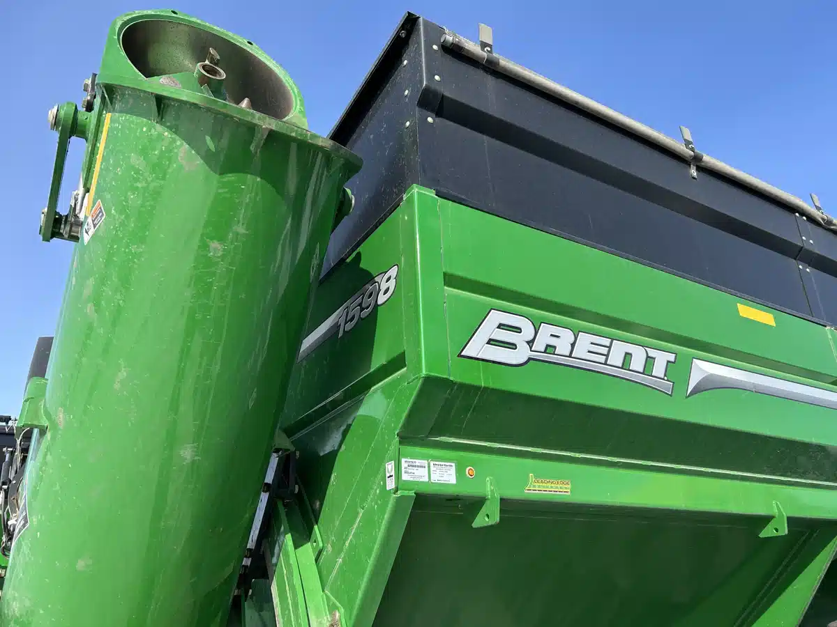 Gallery image 2 for Used 2025 Brent NEW 1598 GRAIN CART Grain Cart