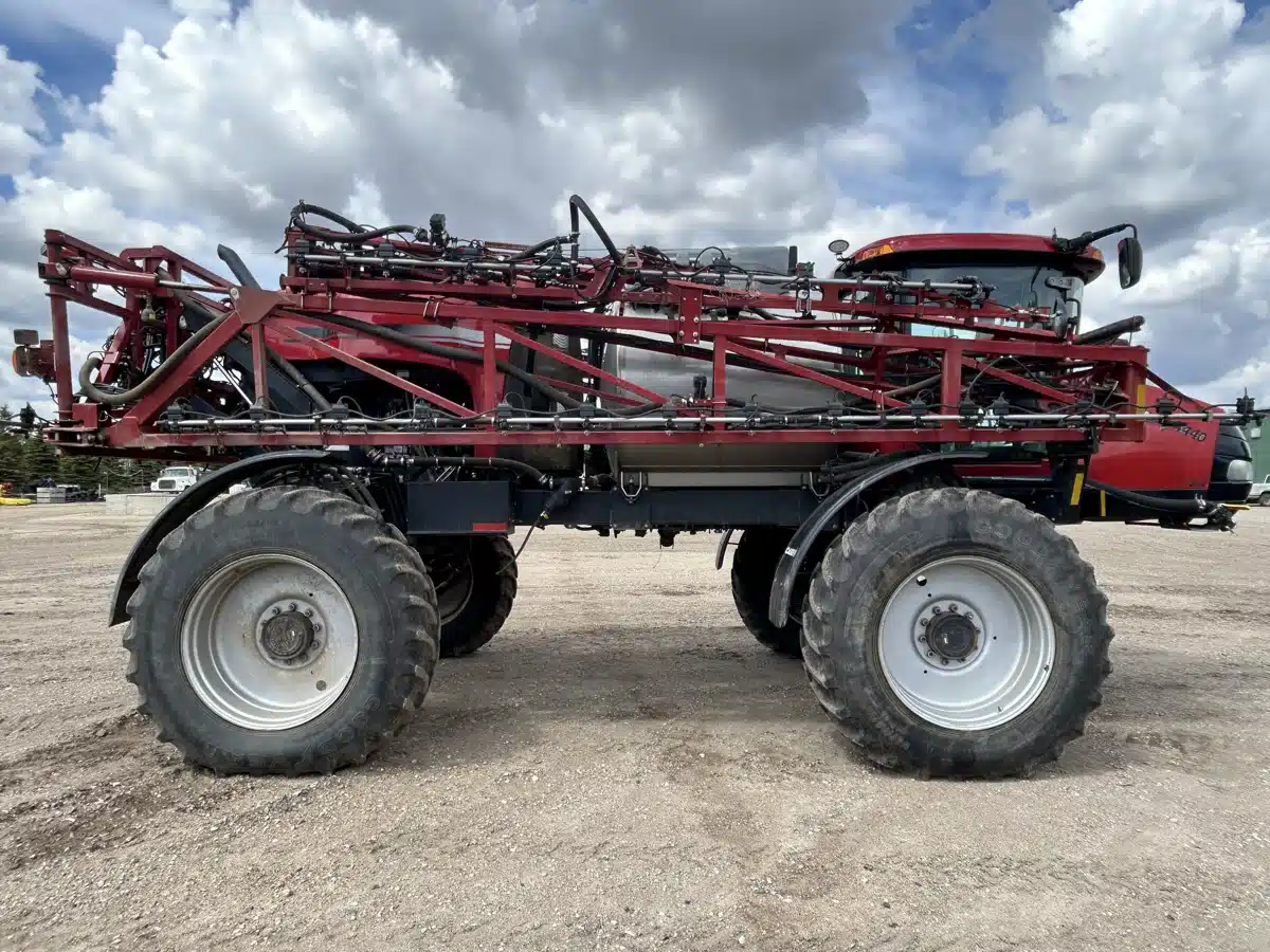 Gallery image 2 for Used 2018 Case IH PATRIOT 4440 Sprayer - Self Propelled