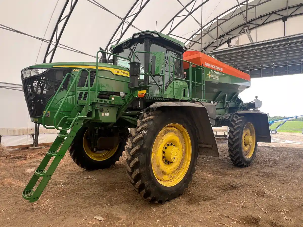 Gallery image 1 for Used 2025 John Deere 600R Spreader - Broadcast