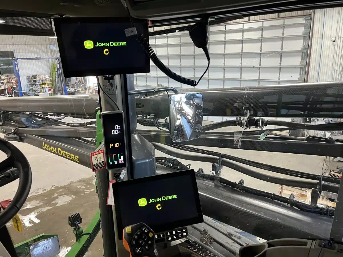 Gallery image 2 for Used 2025 John Deere 616R Sprayer - Self Propelled