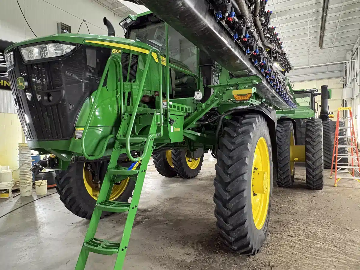 Gallery image 1 for Used 2025 John Deere 616R Sprayer - Self Propelled