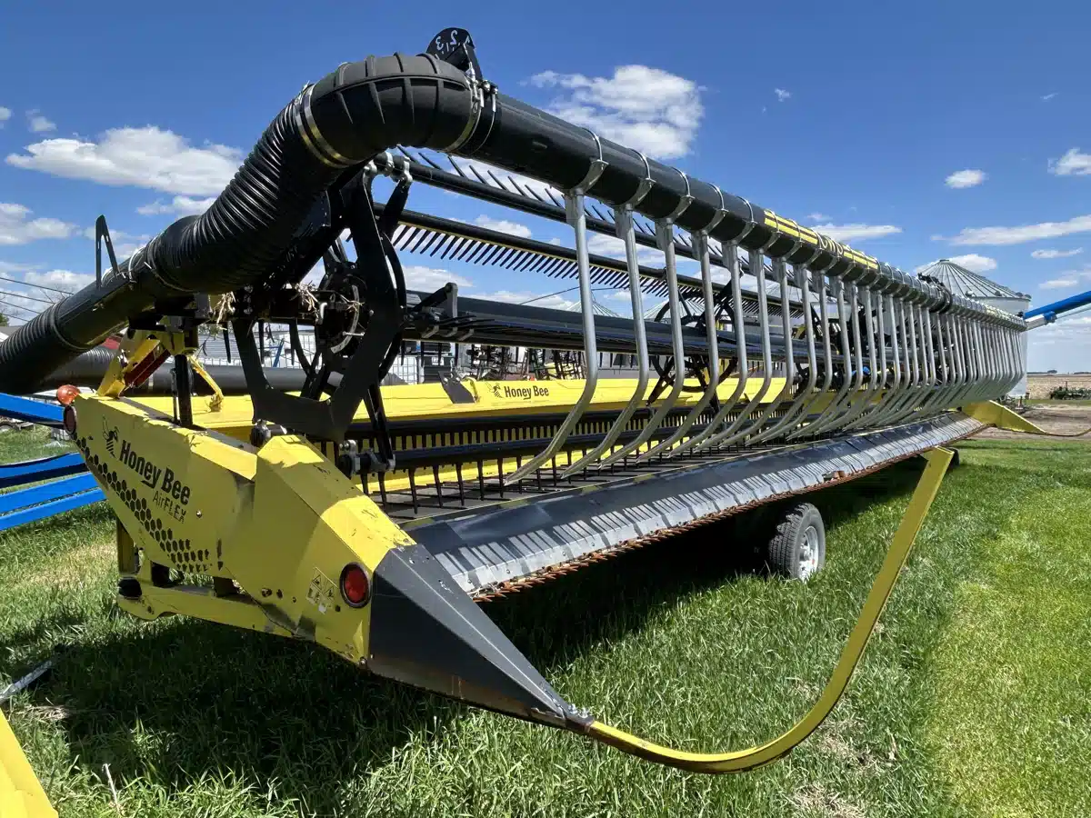 Gallery image 1 for Used 2016 Honey Bee AF240 Header - Draper