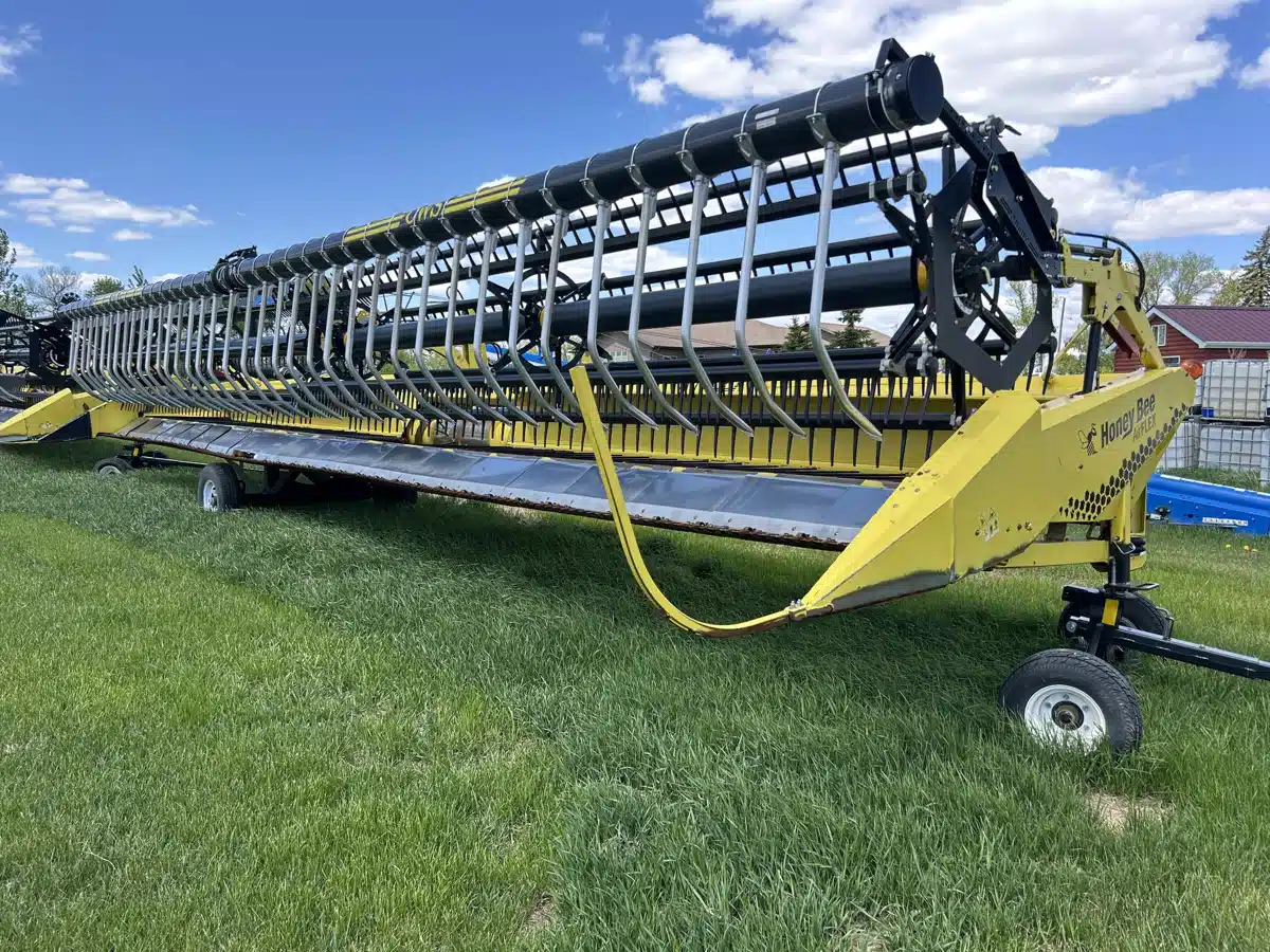 Gallery image 2 for Used 2016 Honey Bee AF240 Header - Draper
