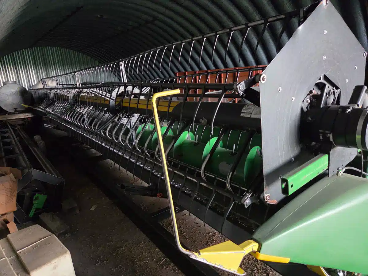 Gallery image 2 for Used 2008 John Deere 635F Header - Flex