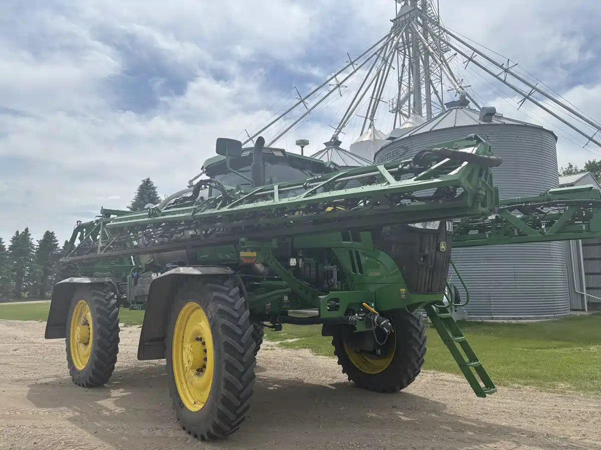 Gallery image 1 for Used 2024 John Deere 616R Sprayer - Self Propelled