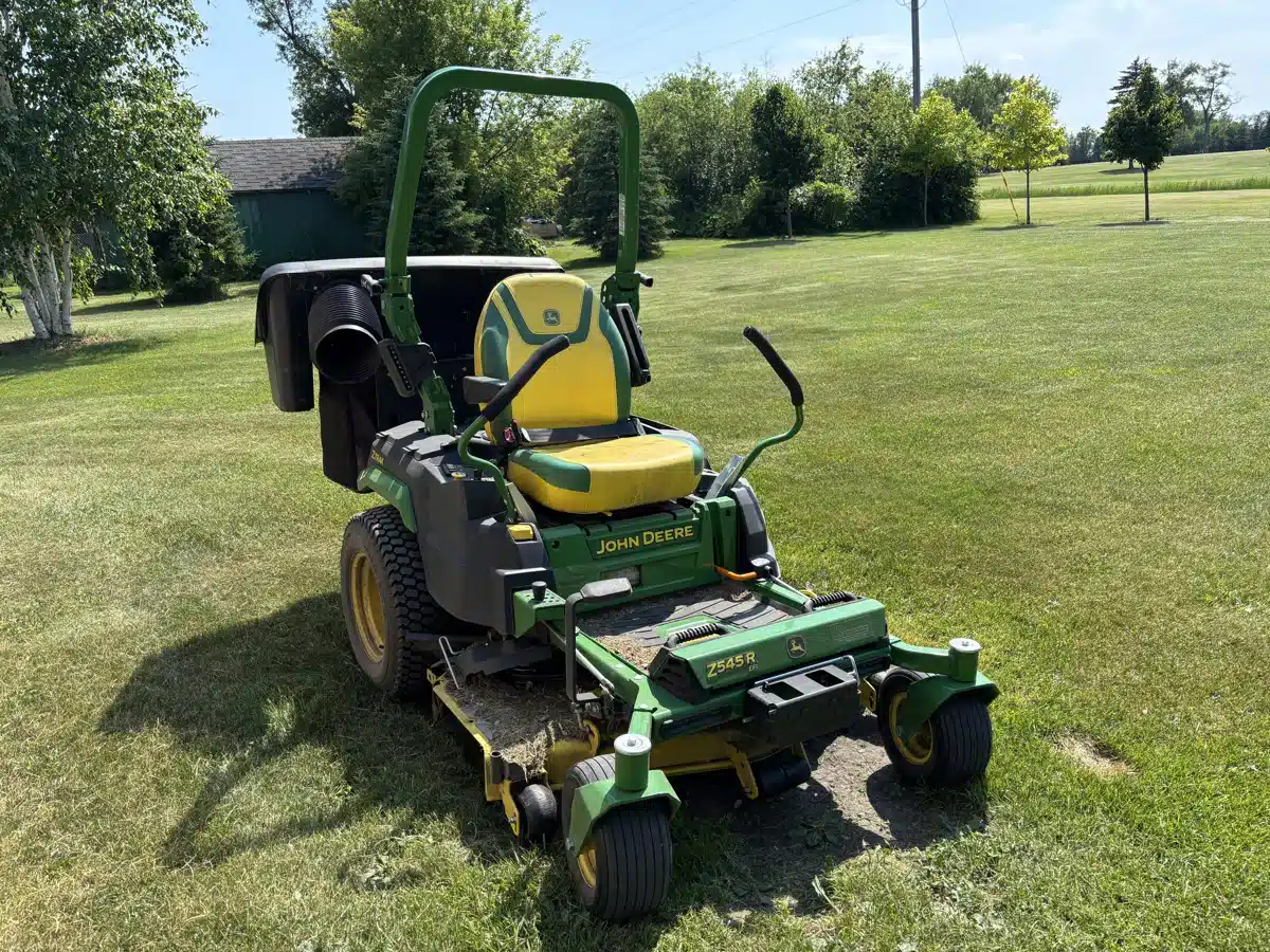 Gallery image 1 for Used 2022 John Deere Z545R Mower - Zero Turn