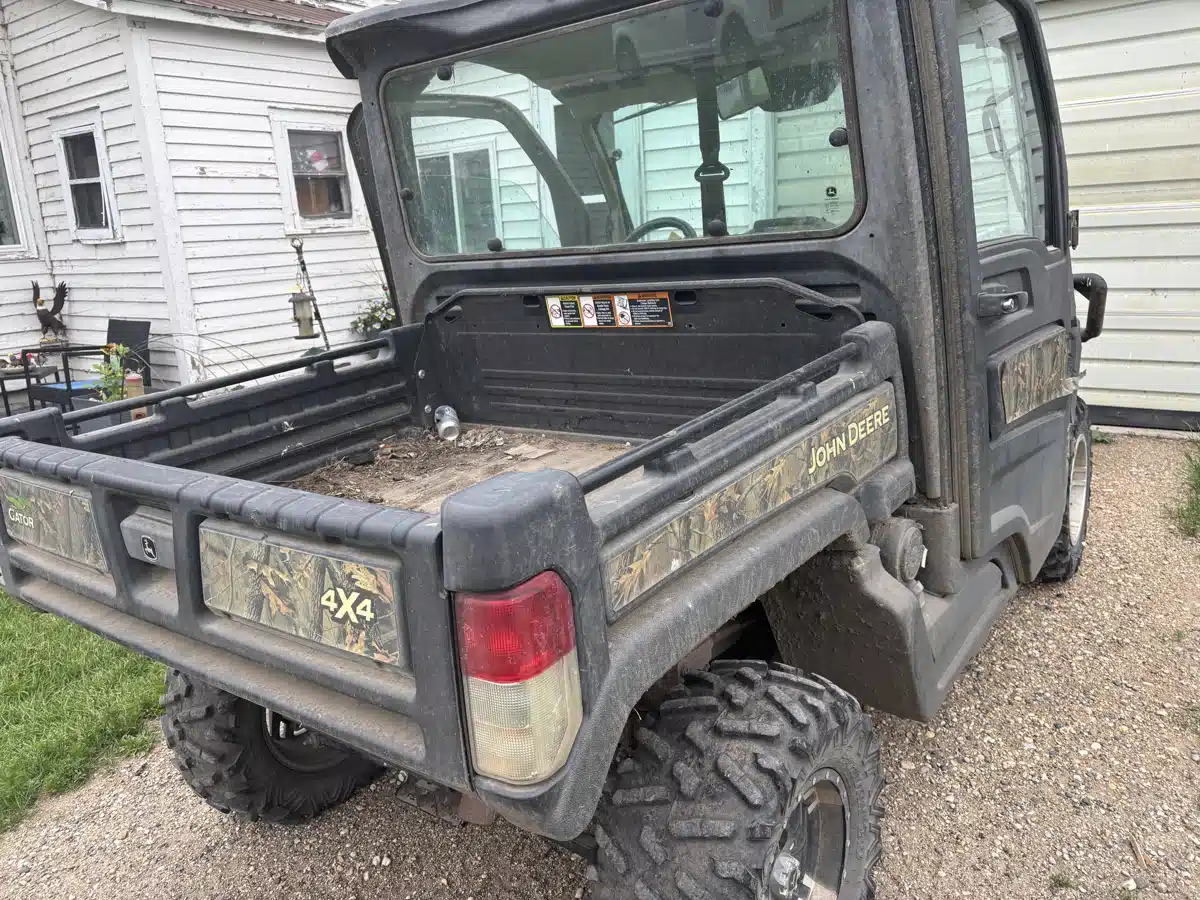 Gallery image 1 for Used 2019 John Deere XUV 835R Utility Vehicle