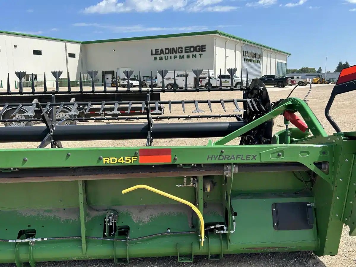 Gallery image 1 for Used 2023 John Deere RD45F Header Combine