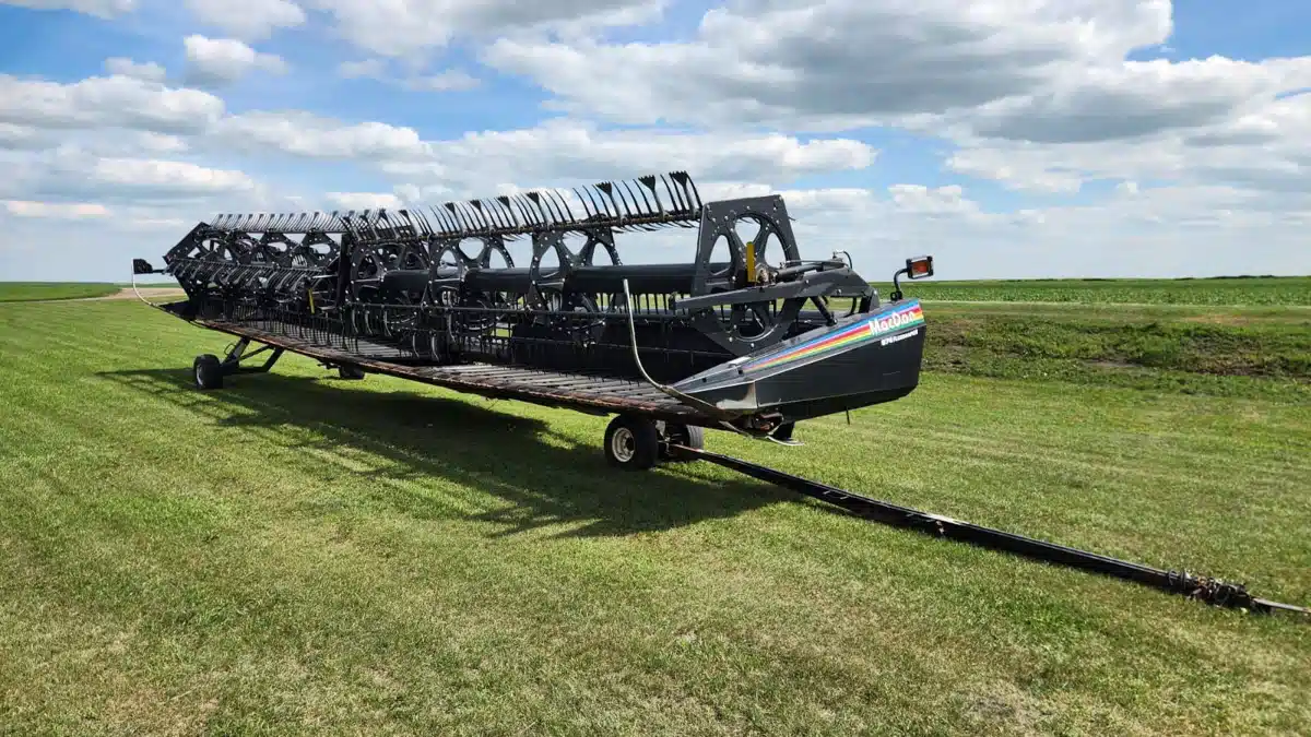 Gallery image 1 for Used 2005 MacDon 974 Header - Draper