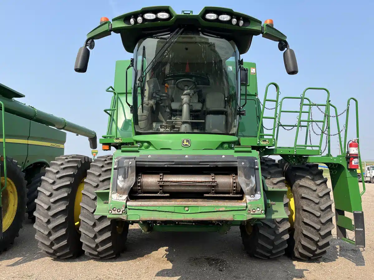 Gallery image 2 for Used 2020 John Deere S790 Combine