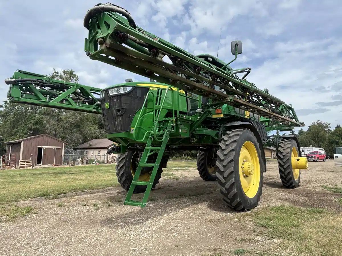 John Deere R4038 for sale in Canada & USA