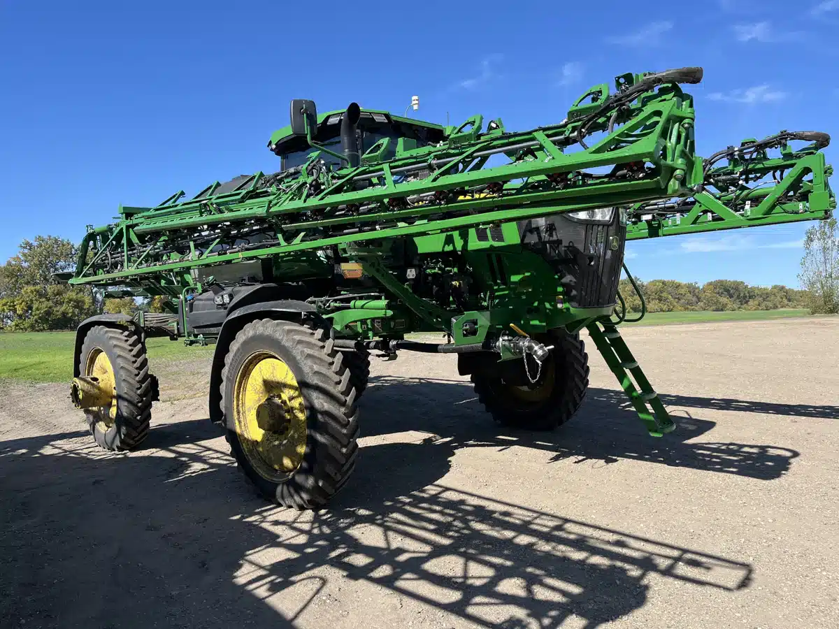 Gallery image 1 for Used 2025 John Deere 412R Sprayer - Self Propelled