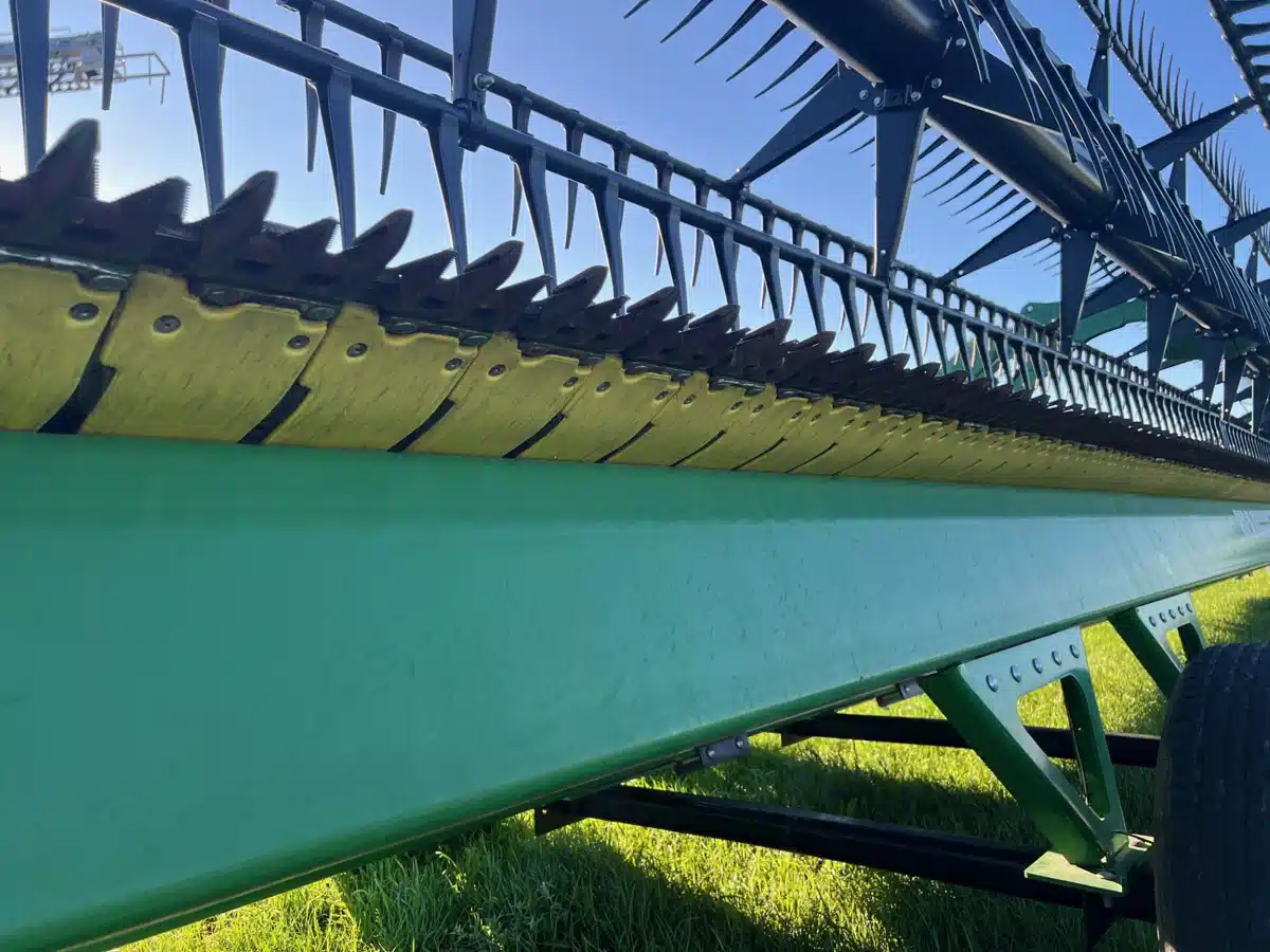 Gallery image 2 for Used 2024 John Deere RD45F Header - Flex