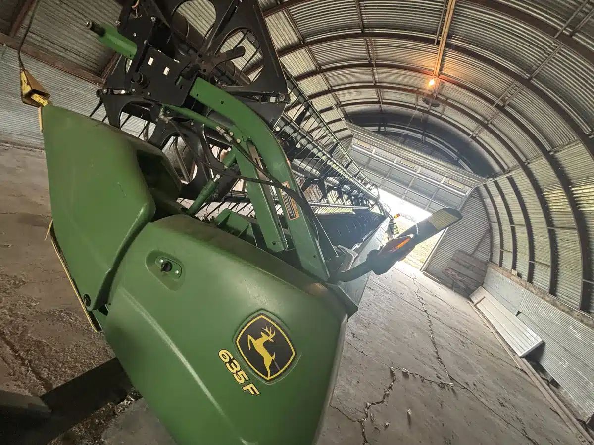 Gallery image 2 for Used 2010 John Deere 635F Header - Flex