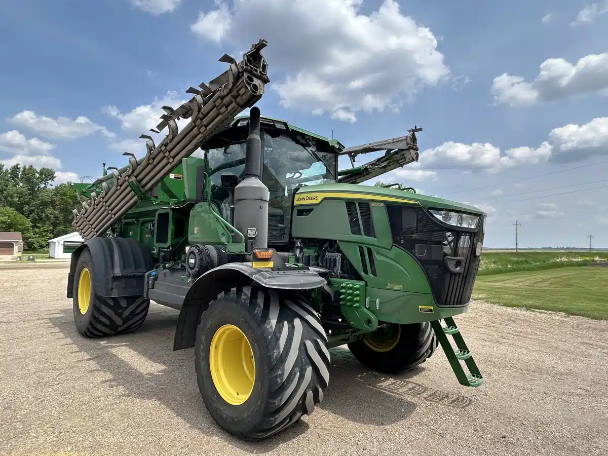 Gallery image 1 for Used 2025 John Deere 800R Anhydrous Applicator
