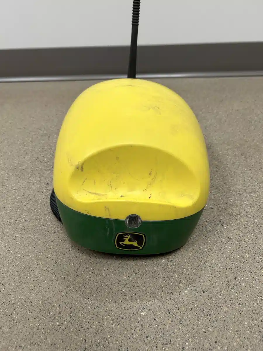 Gallery image 2 for 2019 John Deere STARFIRE 6000 Guidance System