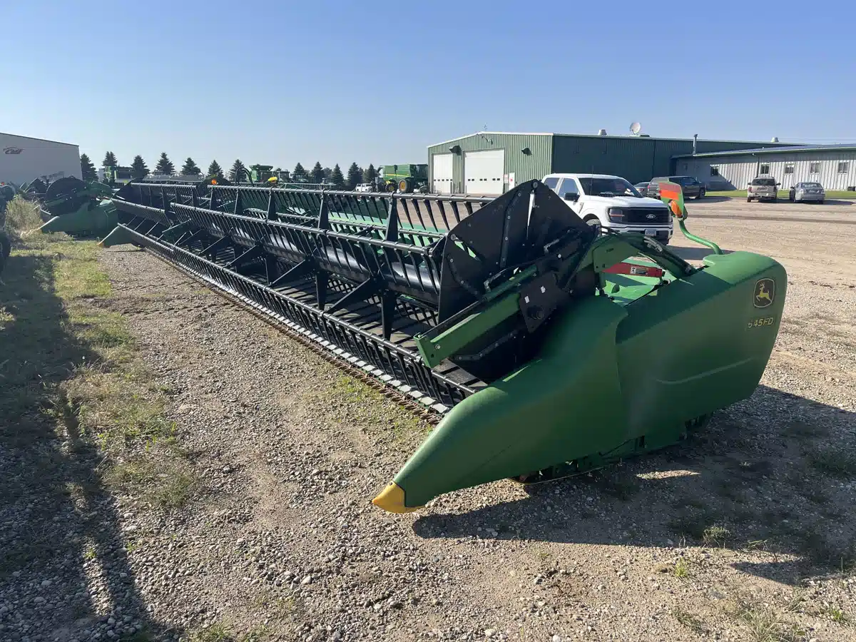 Gallery image 1 for Used 2018 John Deere 645FD Header - Draper