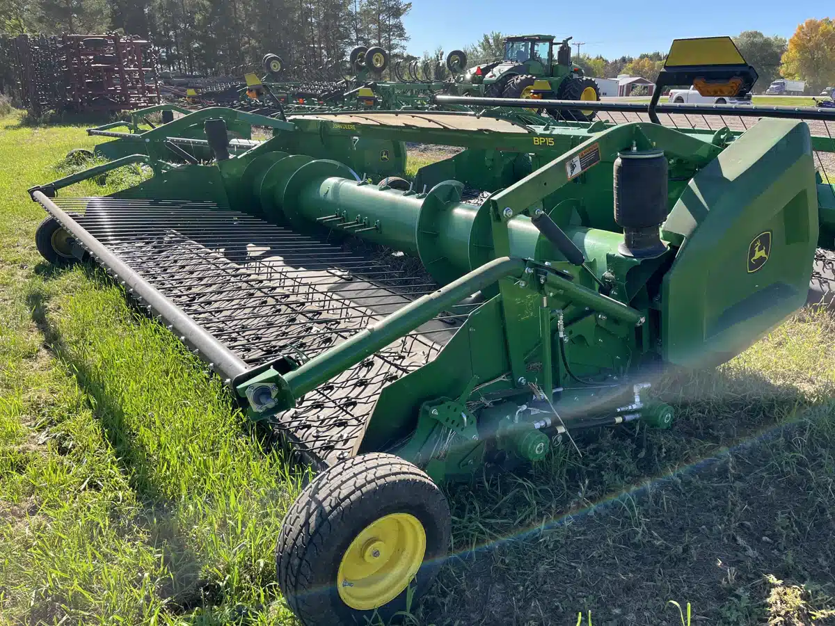 Gallery image 1 for Used 2023 John Deere BP15 Header - Pickup