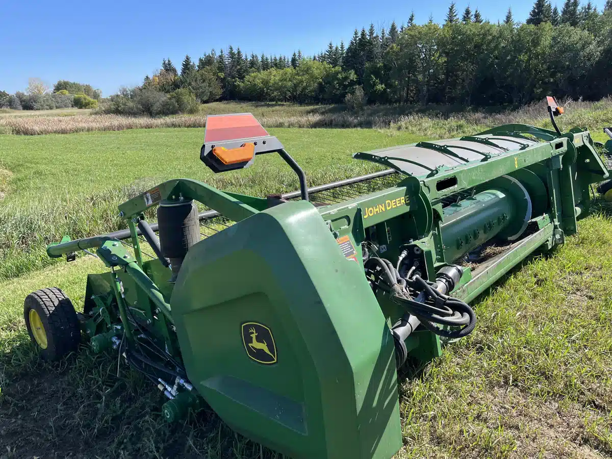 Gallery image 2 for Used 2023 John Deere BP15 Header - Pickup