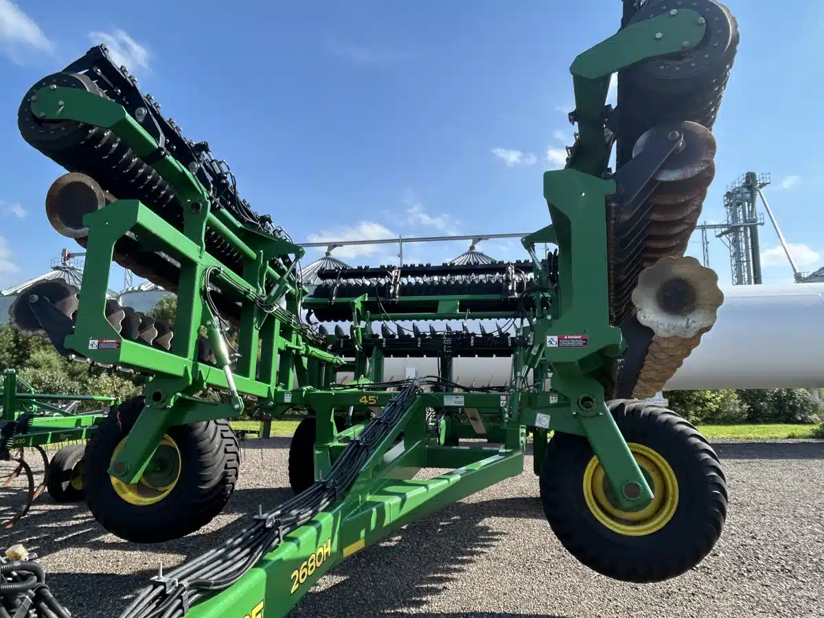 Gallery image 1 for Used 2023 John Deere 2680H Disc