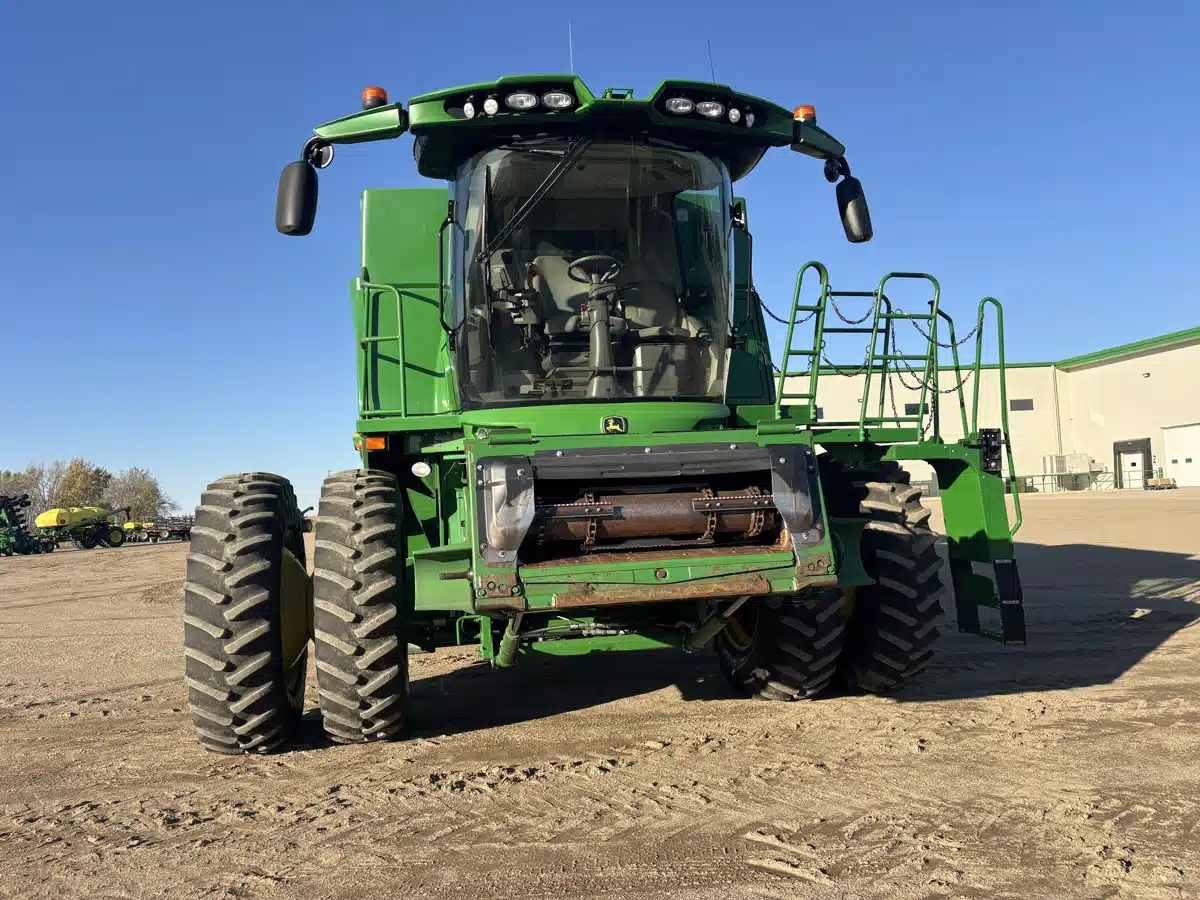 Gallery image 2 for Used 2019 John Deere S770 Combine