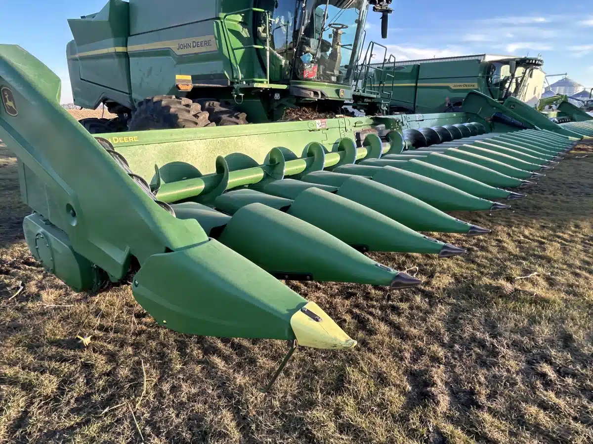 Gallery image 2 for Used 2024 John Deere C18R Header - Row Crop