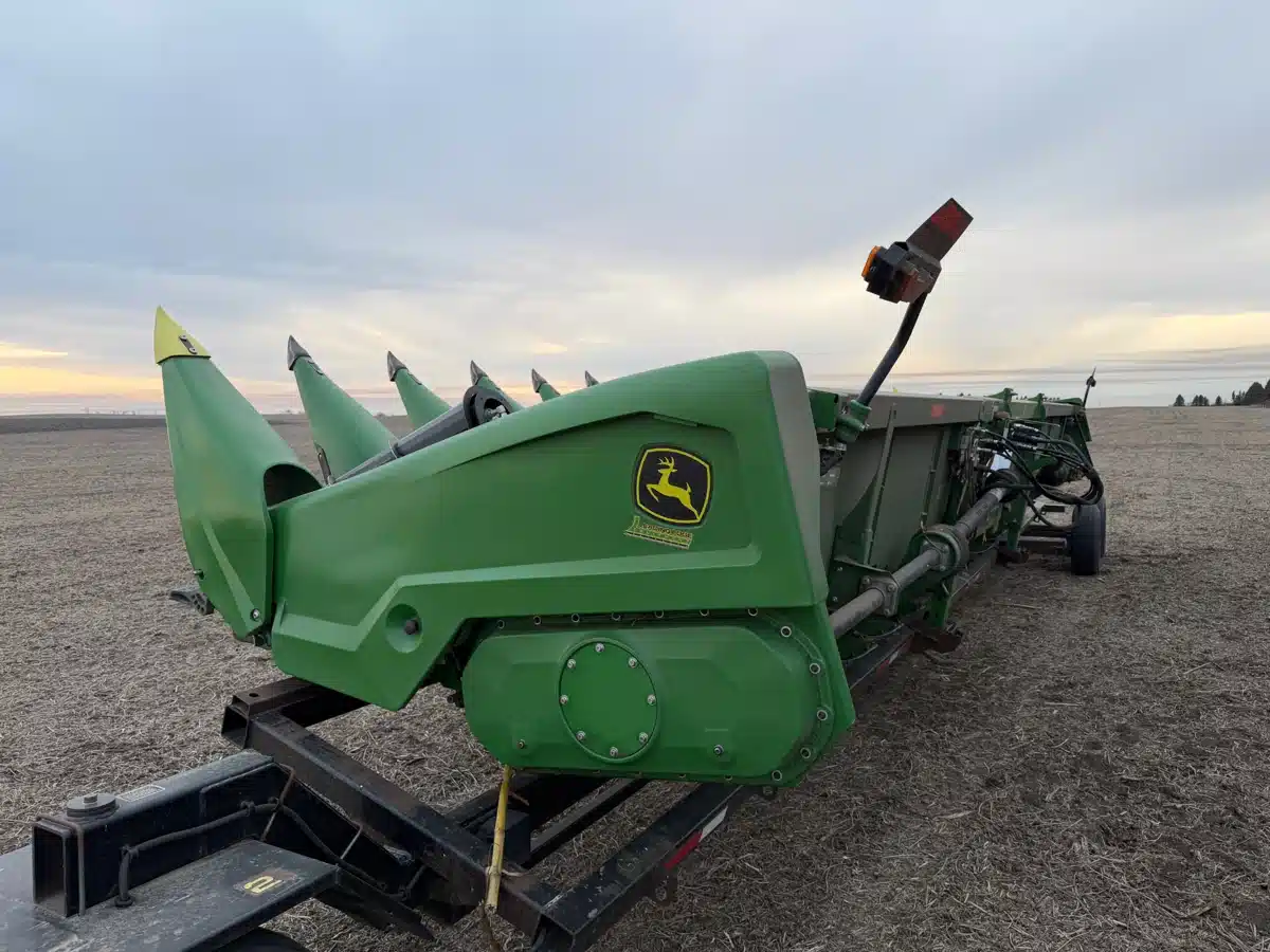 Gallery image 1 for Used 2024 John Deere C18R Header - Row Crop