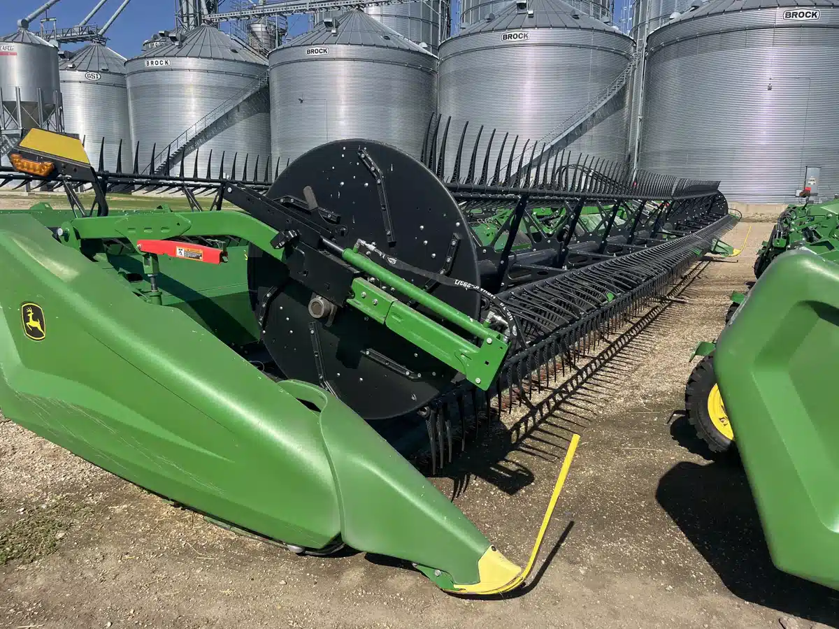 Gallery image 1 for Used 2024 John Deere HD45F Header - Flex Draper