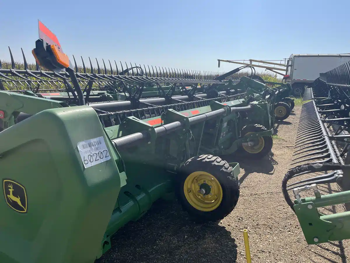 Gallery image 2 for Used 2024 John Deere HD45F Header - Flex Draper