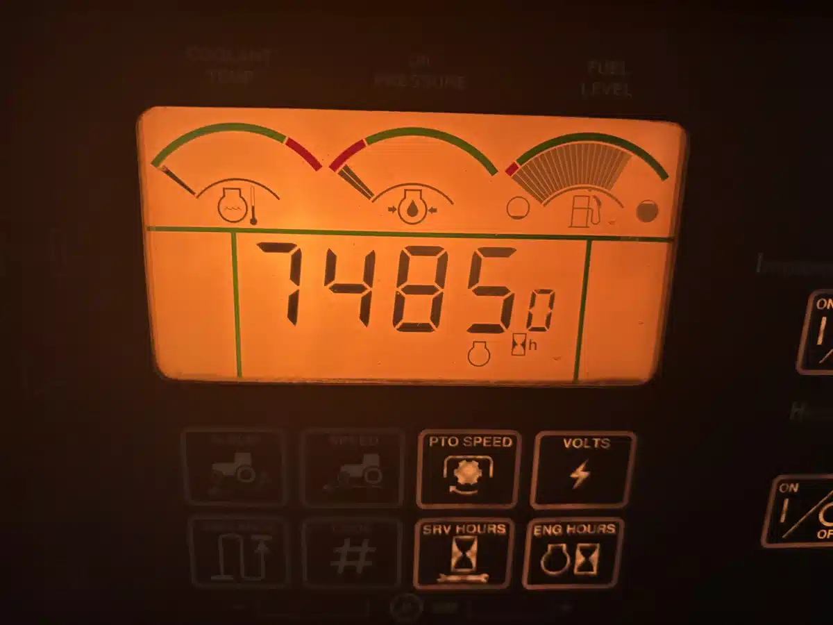 Gallery image 2 for Used 2003 John Deere 9520 Tractor