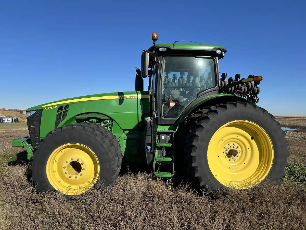 Used 2020 John Deere 8370R Tractor