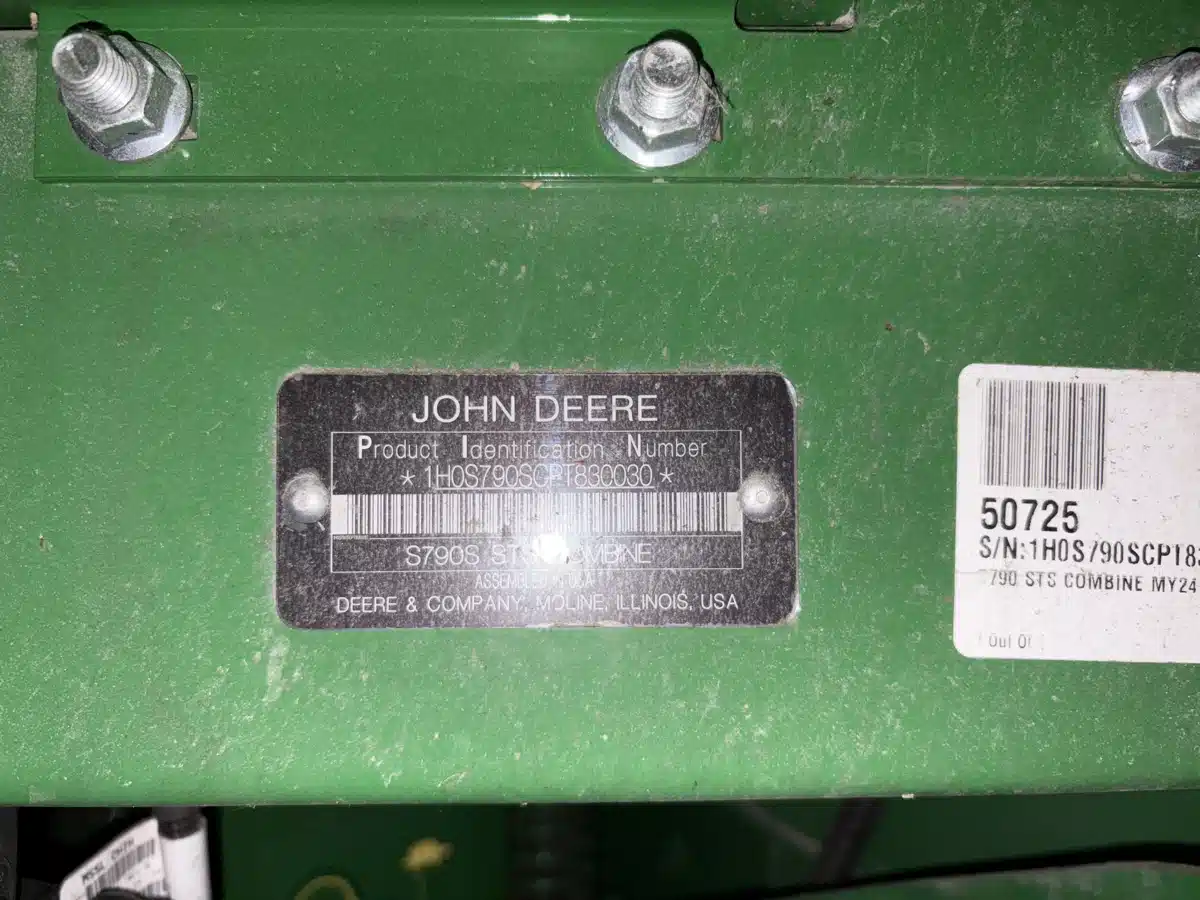 Gallery image 2 for 2024 John Deere S790 Combine