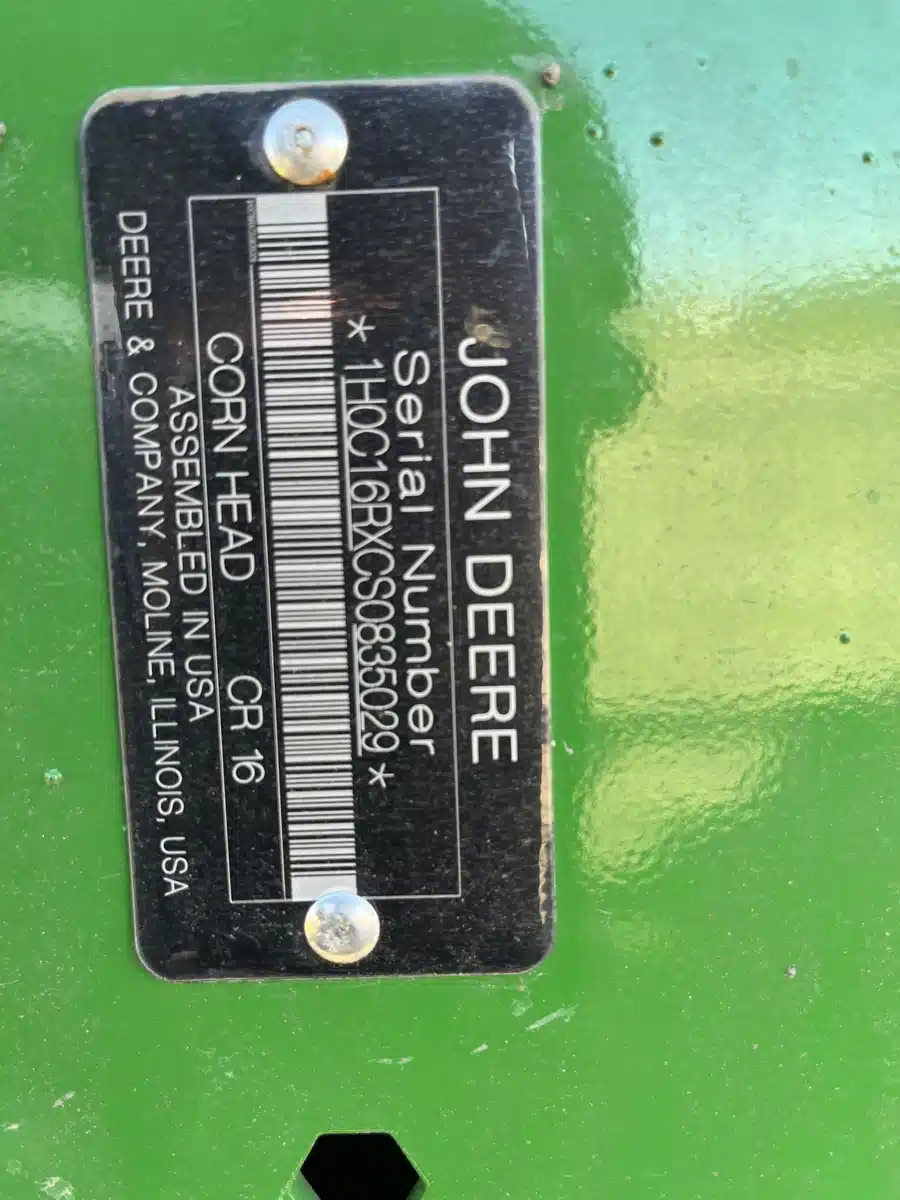 Gallery image 2 for 2025 John Deere CR 16 Header - Row Crop