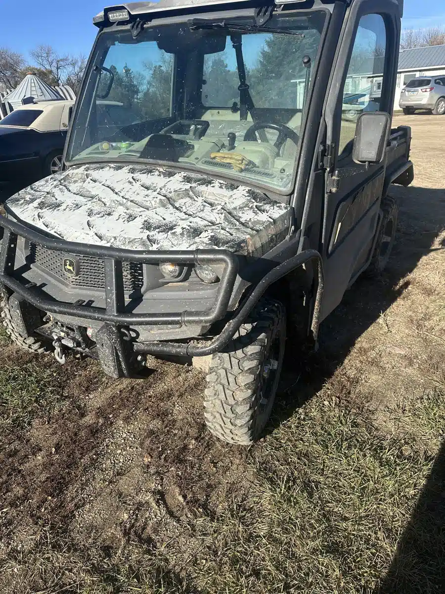 Used 2018 John Deere XUV 835R Utility Vehicle