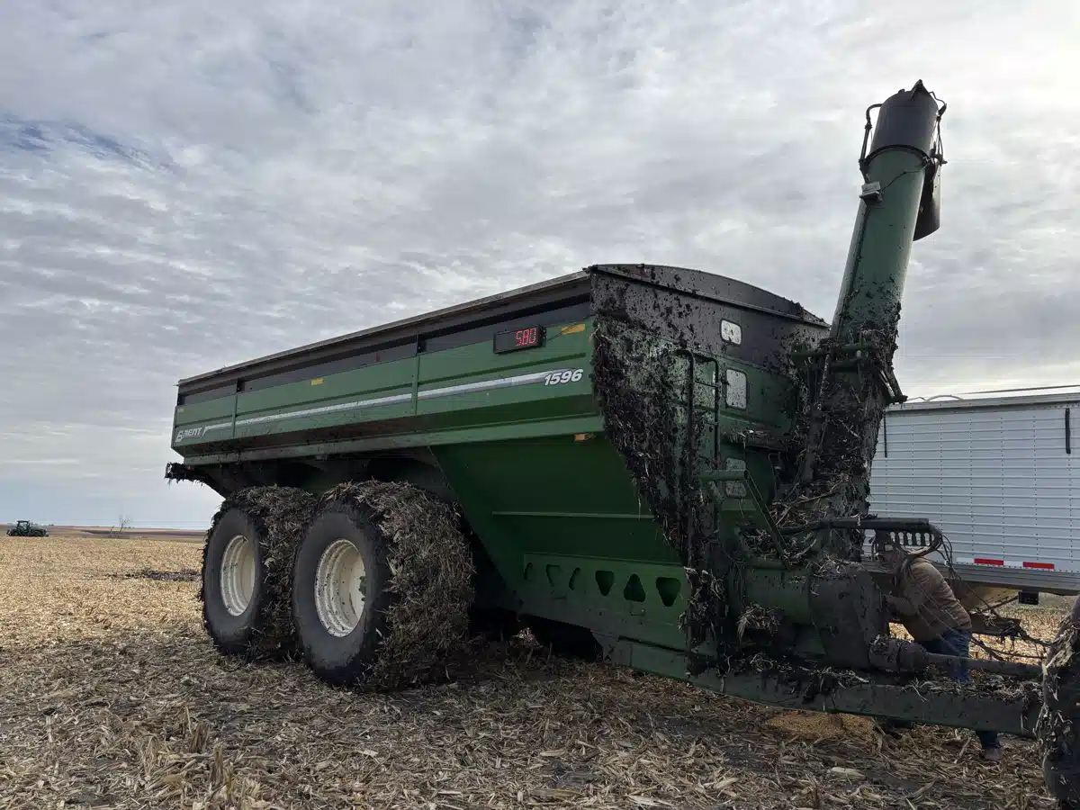 Used 2014 Brent 1596 Grain Cart