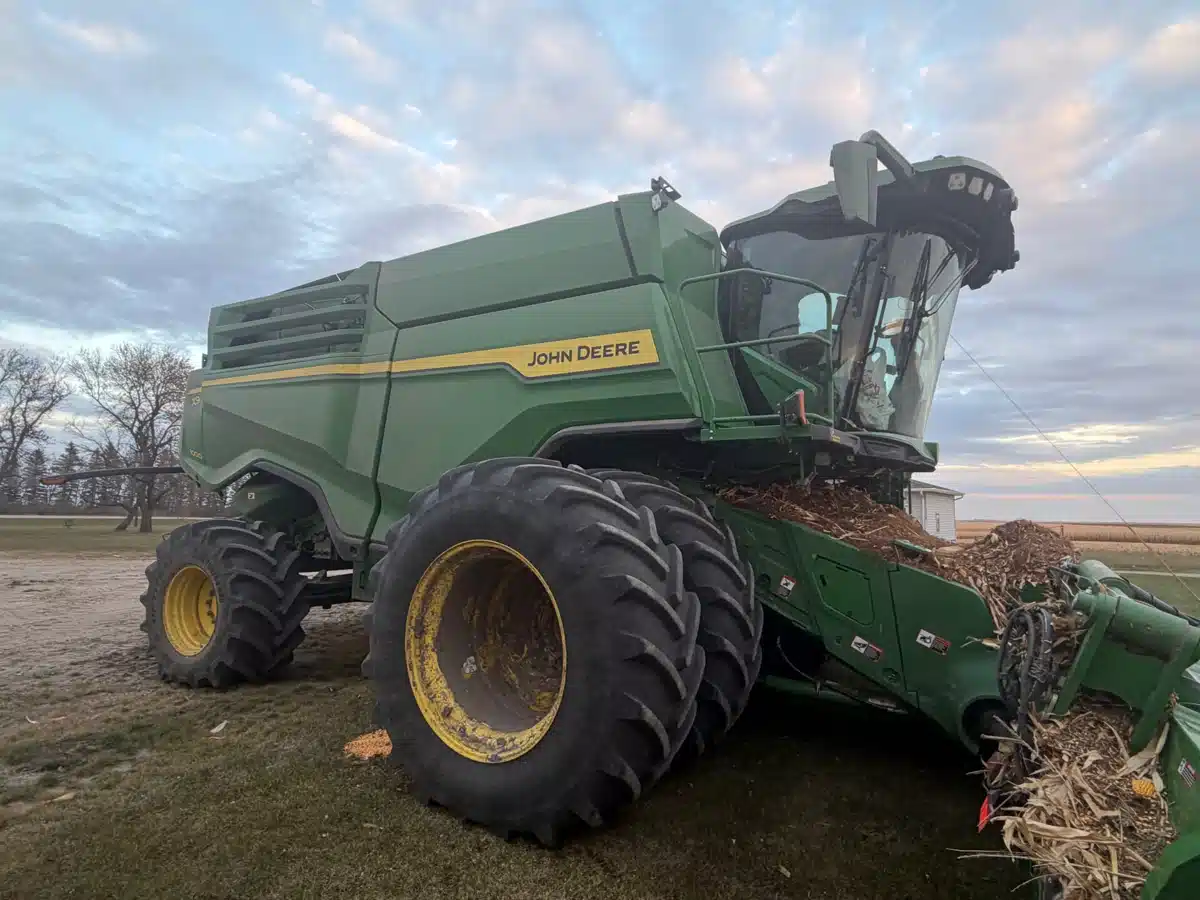 Gallery image 1 for 2021 John Deere X9 1000 Combine